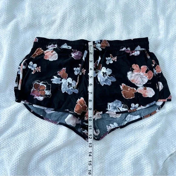 Black Floral Shorts - Picture 7 of 7